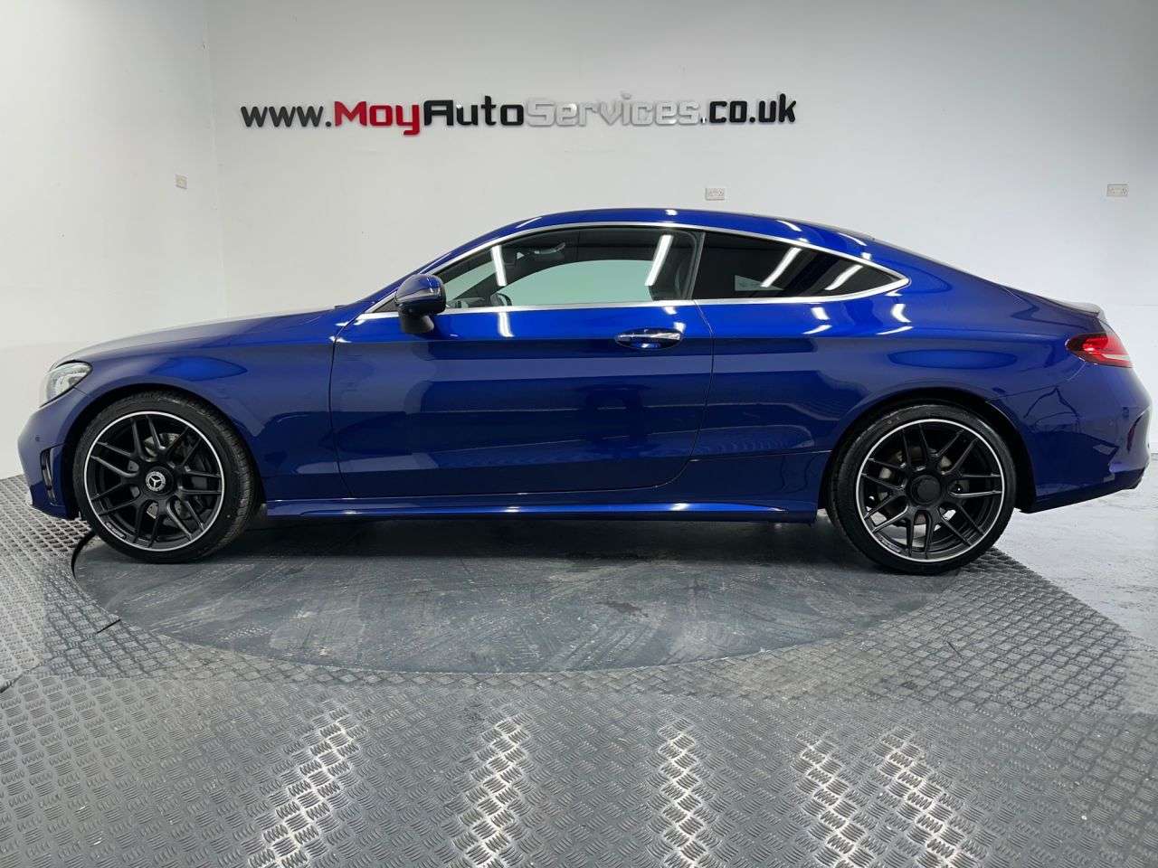 A 2020 MERCEDES-BENZ C CLASS 2.0 C300d AMG Line (Premium Plus) Coupe 2dr Diesel G-Tronic+ Euro 6 (s/s) ( A 2020 MERCEDES-BENZ C CLASS 2.0 C300d AMG Line (Premium Plus) Coupe 2dr Diesel G-Tronic+ Euro 6 (s/s) (
