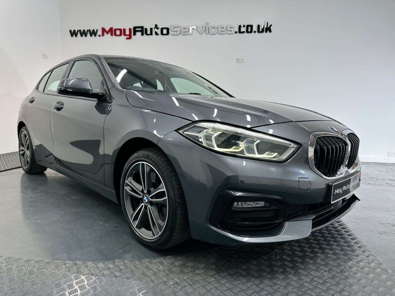 A 2020 BMW 1 SERIES 2.0 120d Sport Hatchback 5dr Diesel Auto xDrive Euro 6 (s/s) (190 ps) A 2020 BMW 1 SERIES 2.0 120d Sport Hatchback 5dr Diesel Auto xDrive Euro 6 (s/s) (190 ps)