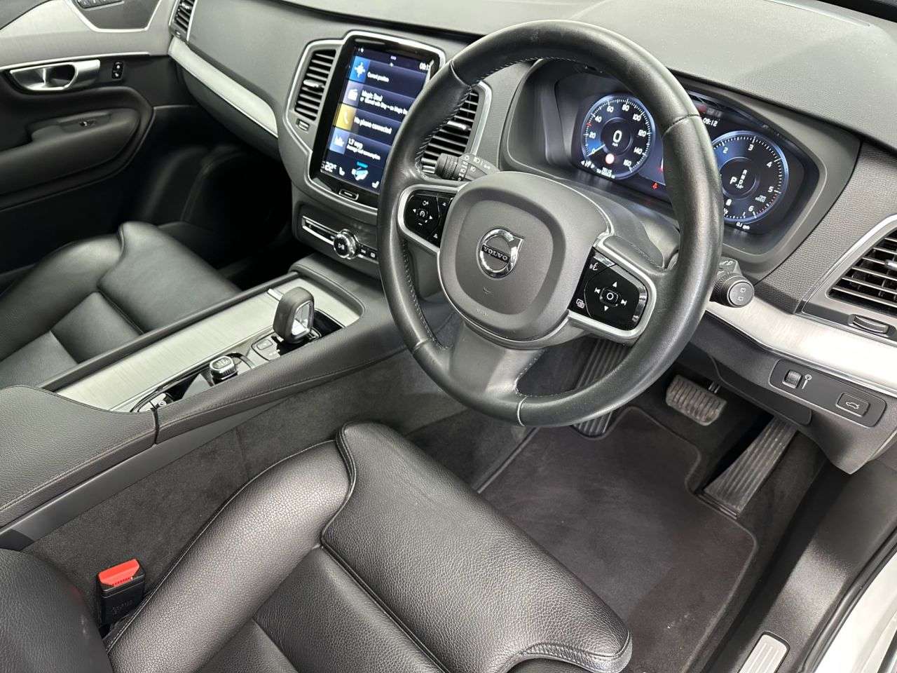 2022 VOLVO XC90 2022 VOLVO XC90