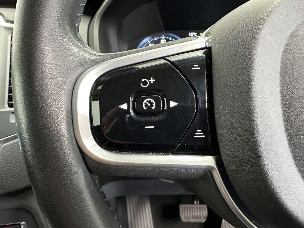 2022 VOLVO XC90 2022 VOLVO XC90
