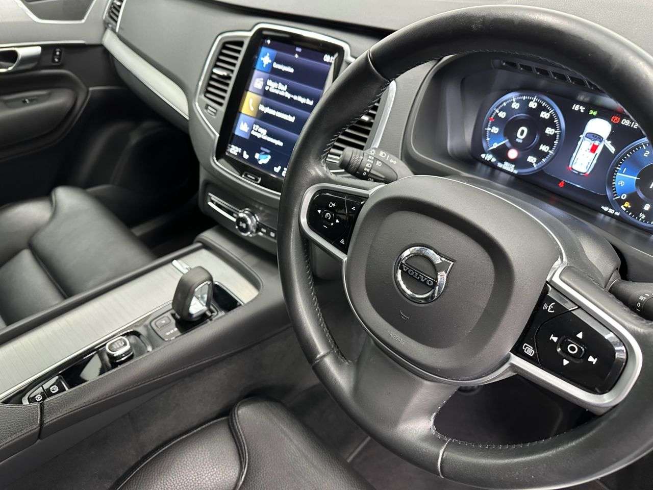 2022 VOLVO XC90 2022 VOLVO XC90
