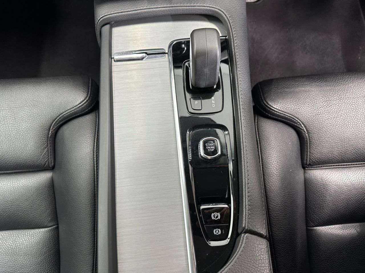 2022 VOLVO XC90 2022 VOLVO XC90