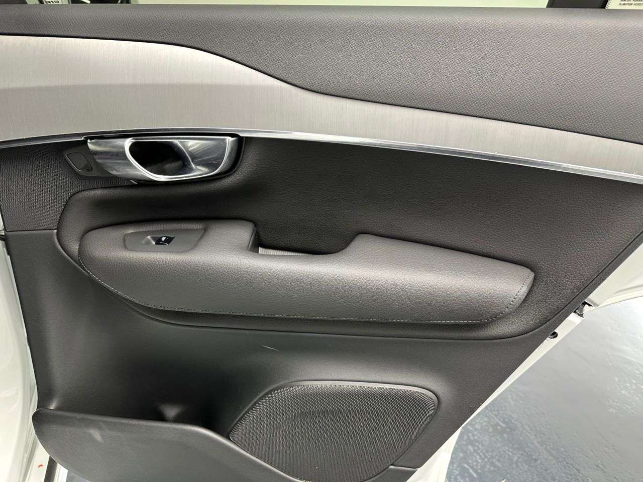 2022 VOLVO XC90 2022 VOLVO XC90