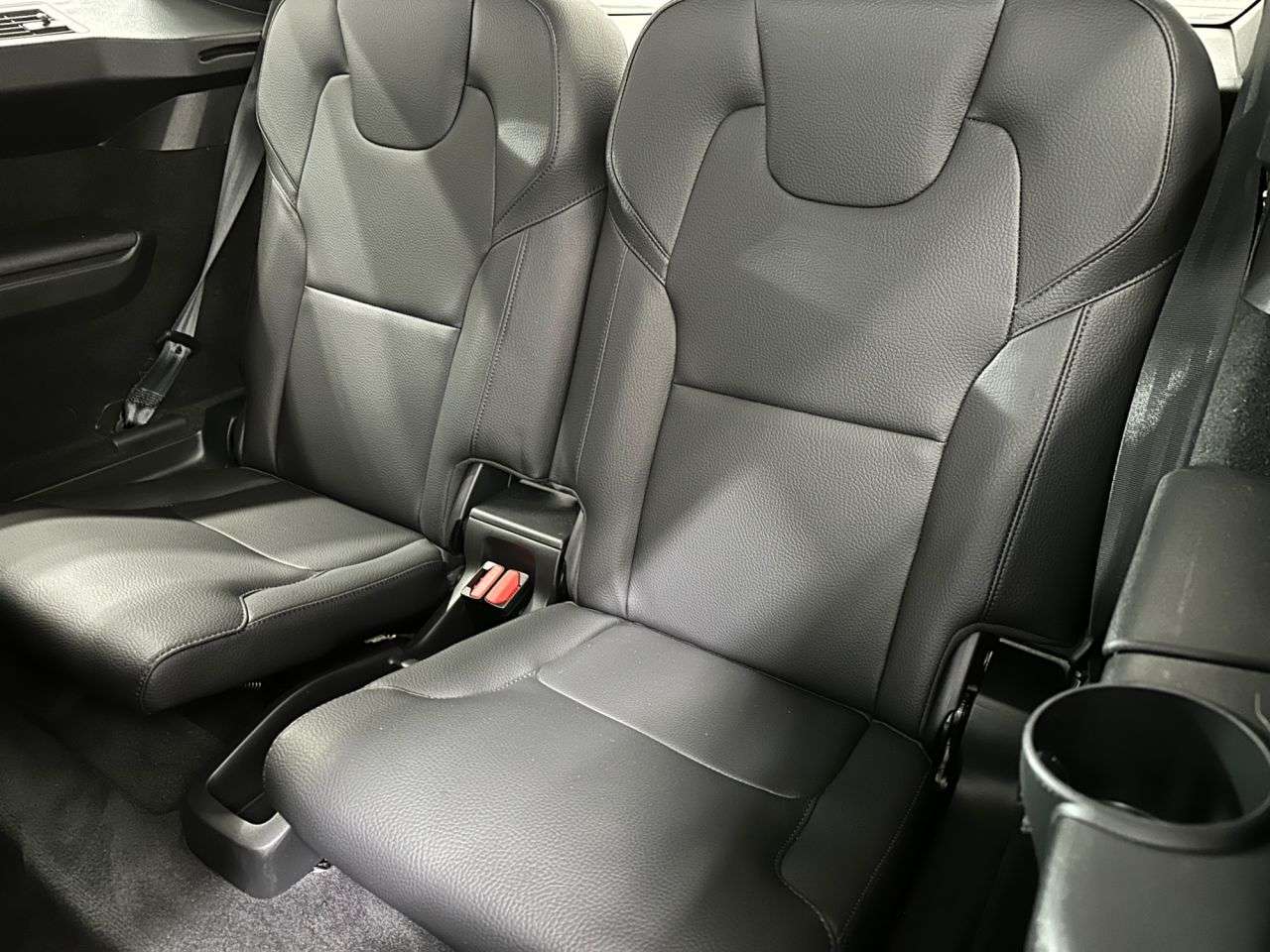 2022 VOLVO XC90 2022 VOLVO XC90