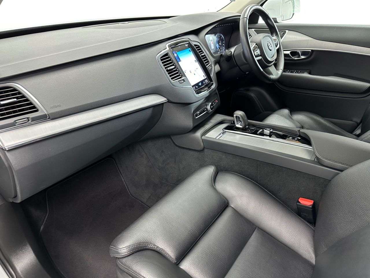 2022 VOLVO XC90 2022 VOLVO XC90