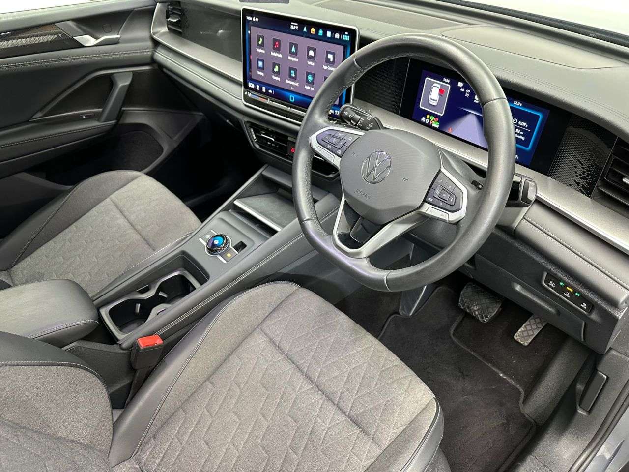 2025 VOLKSWAGEN TAYRON 2025 VOLKSWAGEN TAYRON