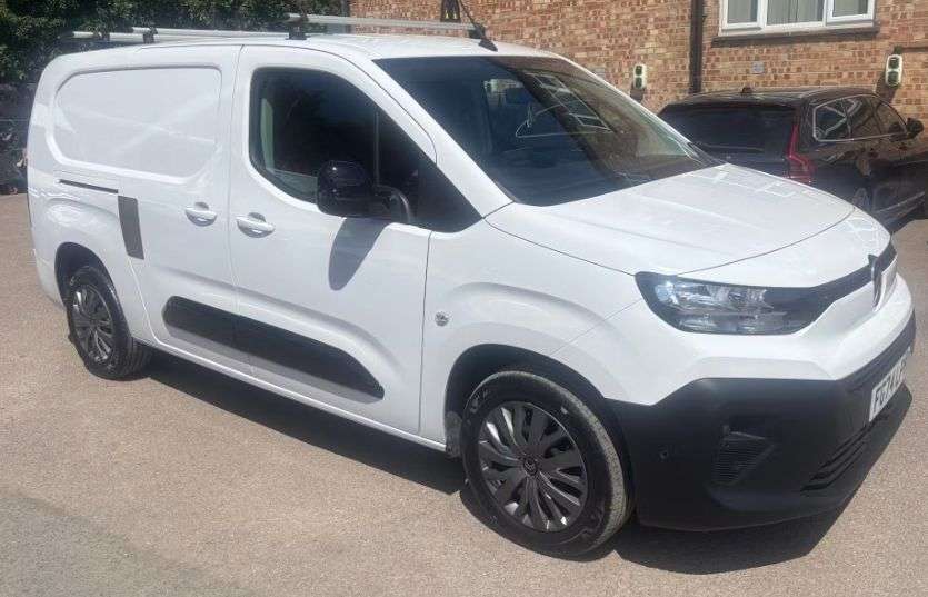 A 2024 CITROEN BERLINGO 1.5 BlueHDi 950 Driver XL Panel Van 6dr Diesel Manual LWB Euro 6 (s/s) (100 A 2024 CITROEN BERLINGO 1.5 BlueHDi 950 Driver XL Panel Van 6dr Diesel Manual LWB Euro 6 (s/s) (100