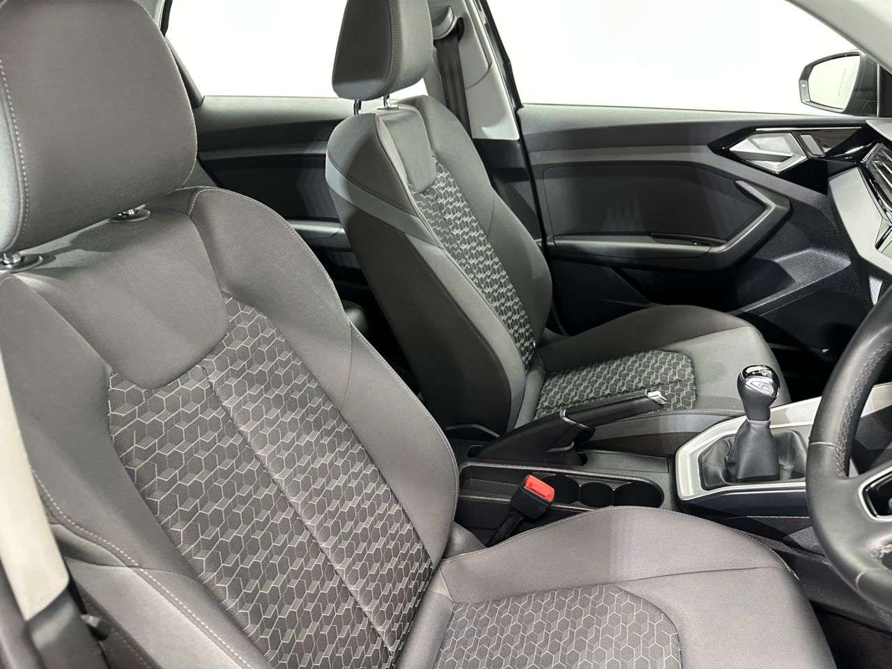 2021 AUDI A1 2021 AUDI A1