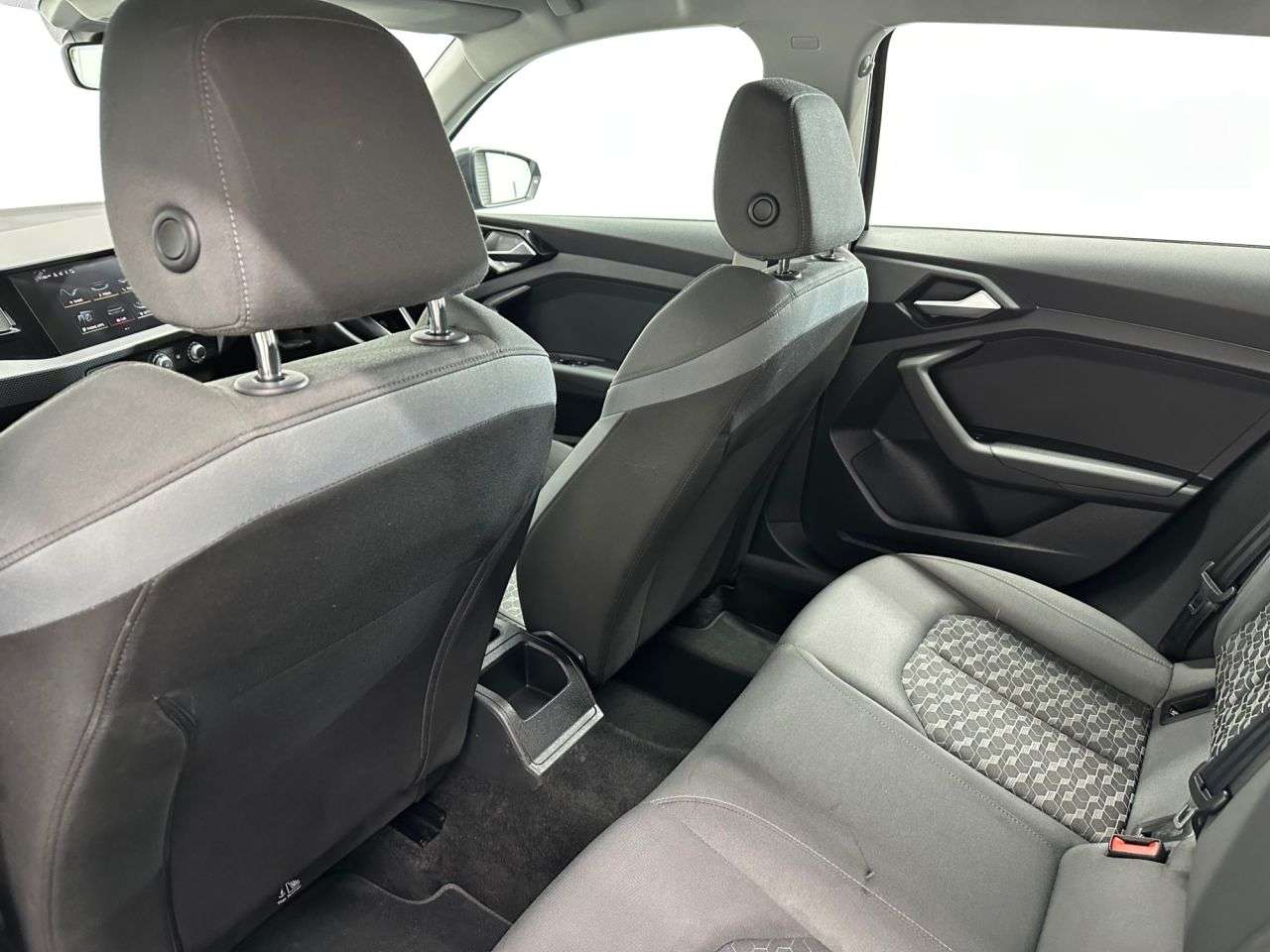 2021 AUDI A1 2021 AUDI A1
