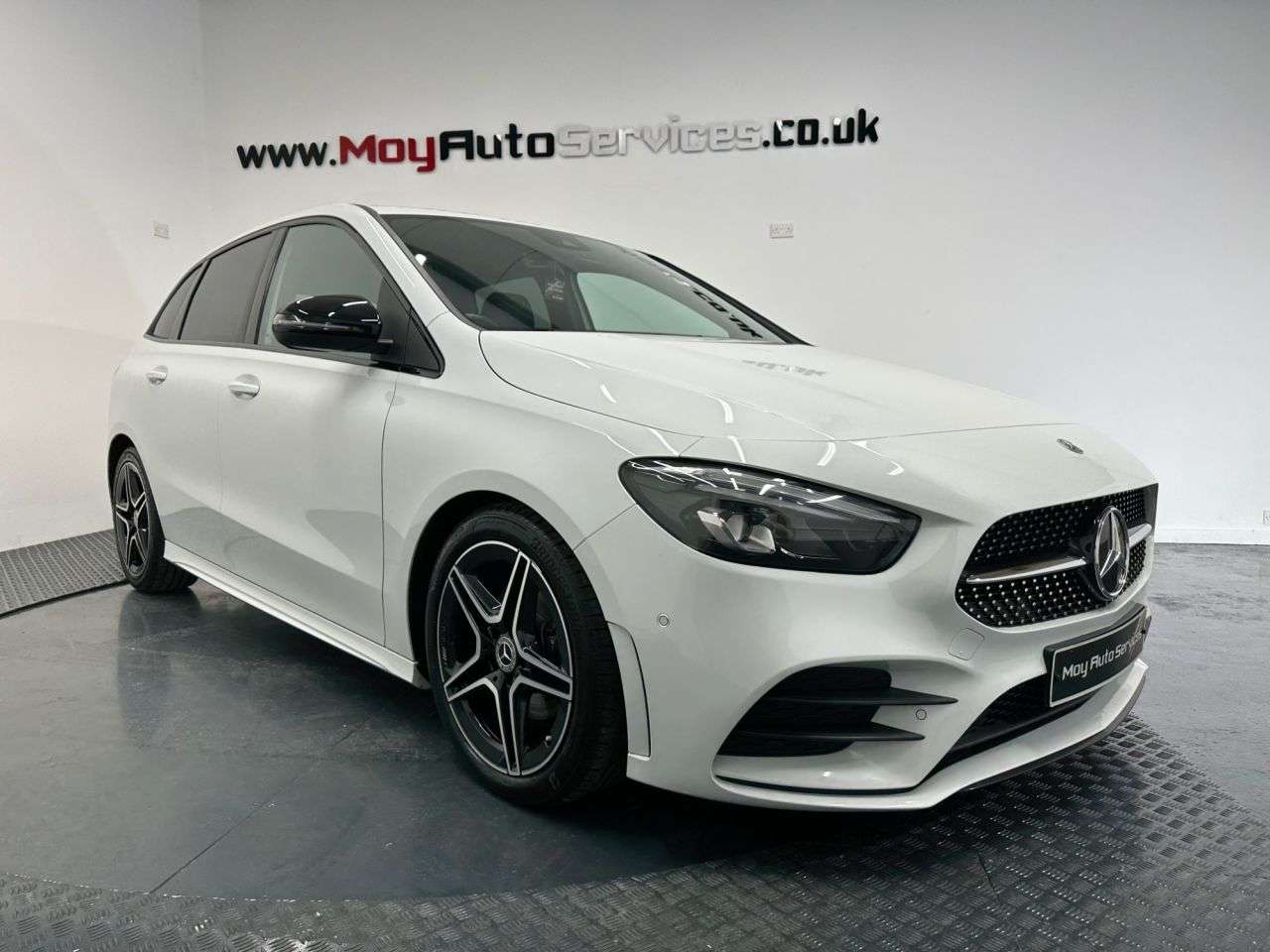 A 2023 MERCEDES-BENZ B CLASS 2.0 B200d AMG Line (Executive) MPV 5dr Diesel 8G-DCT Euro 6 (s/s) (150 ps) A 2023 MERCEDES-BENZ B CLASS 2.0 B200d AMG Line (Executive) MPV 5dr Diesel 8G-DCT Euro 6 (s/s) (150 ps)
