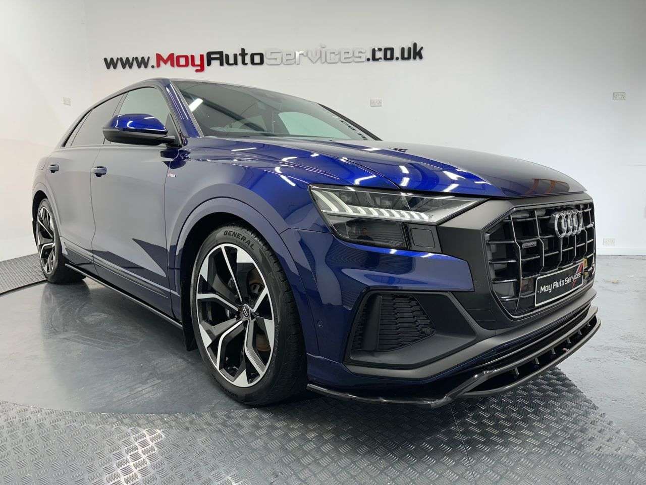 A 2022 AUDI Q8 3.0 TDI V6 50 S line SUV 5dr Diesel Tiptronic quattro Euro 6 (s/s) (286 ps) A 2022 AUDI Q8 3.0 TDI V6 50 S line SUV 5dr Diesel Tiptronic quattro Euro 6 (s/s) (286 ps)