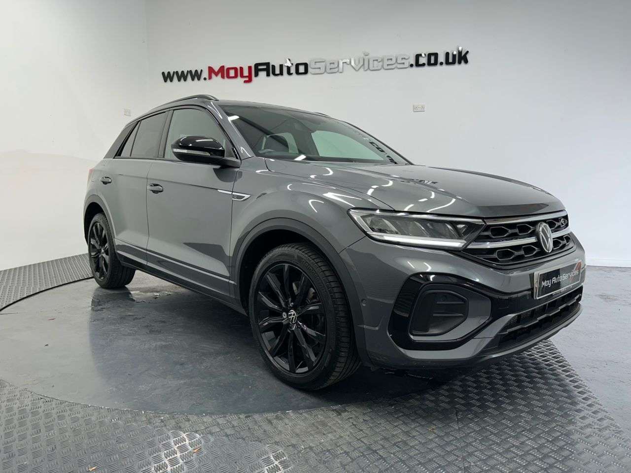 A 2023 VOLKSWAGEN T-ROC 2.0 TDI R-Line SUV 5dr Diesel DSG Euro 6 (s/s) (150 ps) A 2023 VOLKSWAGEN T-ROC 2.0 TDI R-Line SUV 5dr Diesel DSG Euro 6 (s/s) (150 ps)