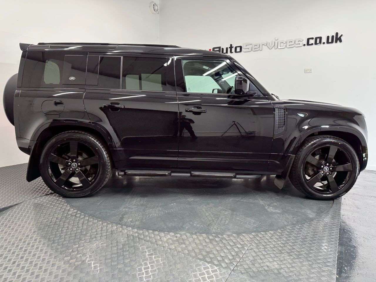 2022 LAND ROVER DEFENDER 110 2022 LAND ROVER DEFENDER 110