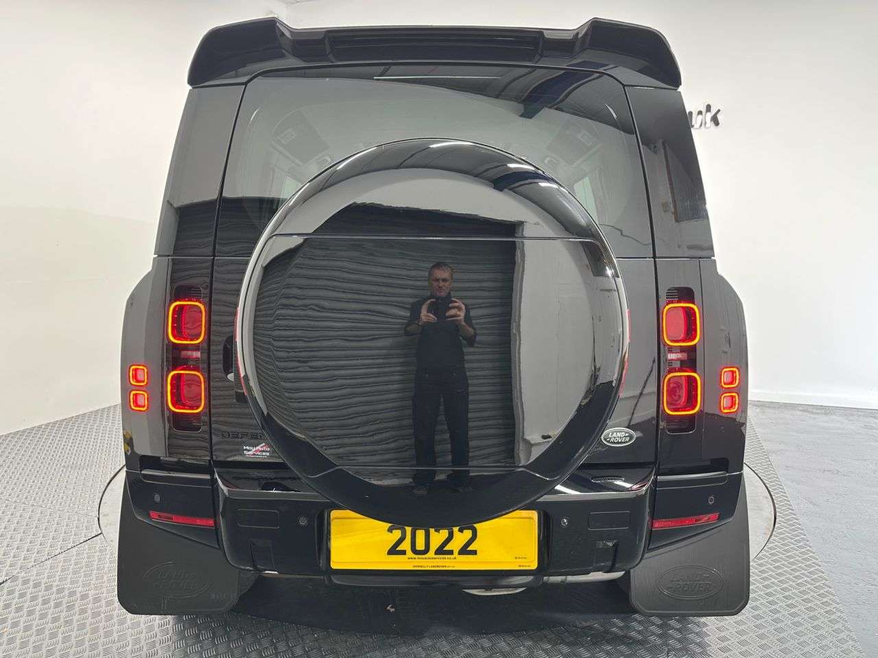 2022 LAND ROVER DEFENDER 110 2022 LAND ROVER DEFENDER 110