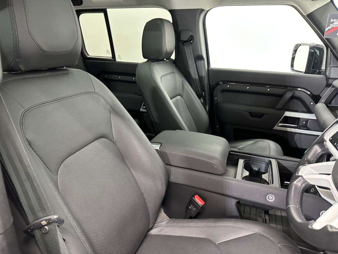 2022 LAND ROVER DEFENDER 110 2022 LAND ROVER DEFENDER 110