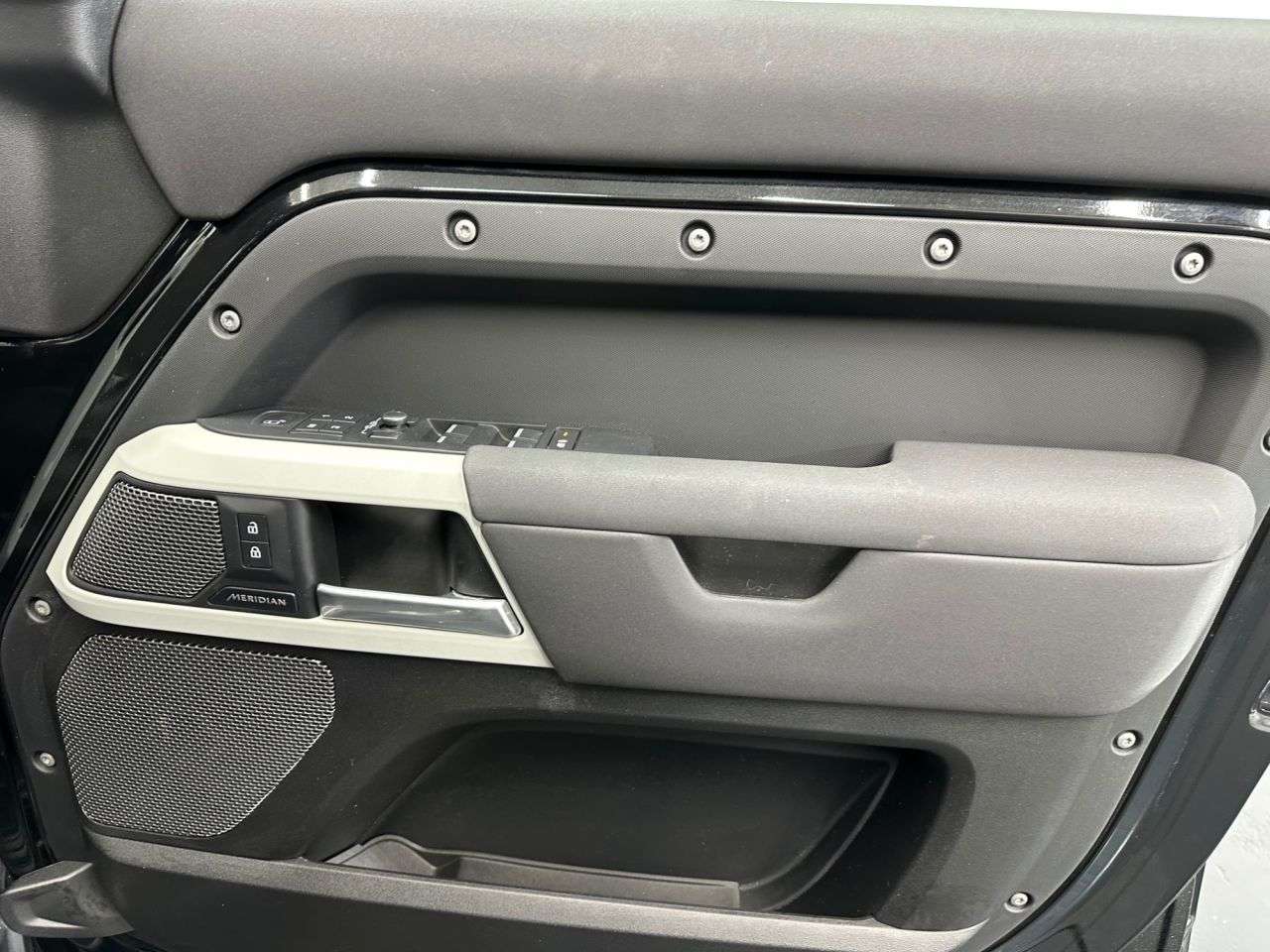 2022 LAND ROVER DEFENDER 110 2022 LAND ROVER DEFENDER 110
