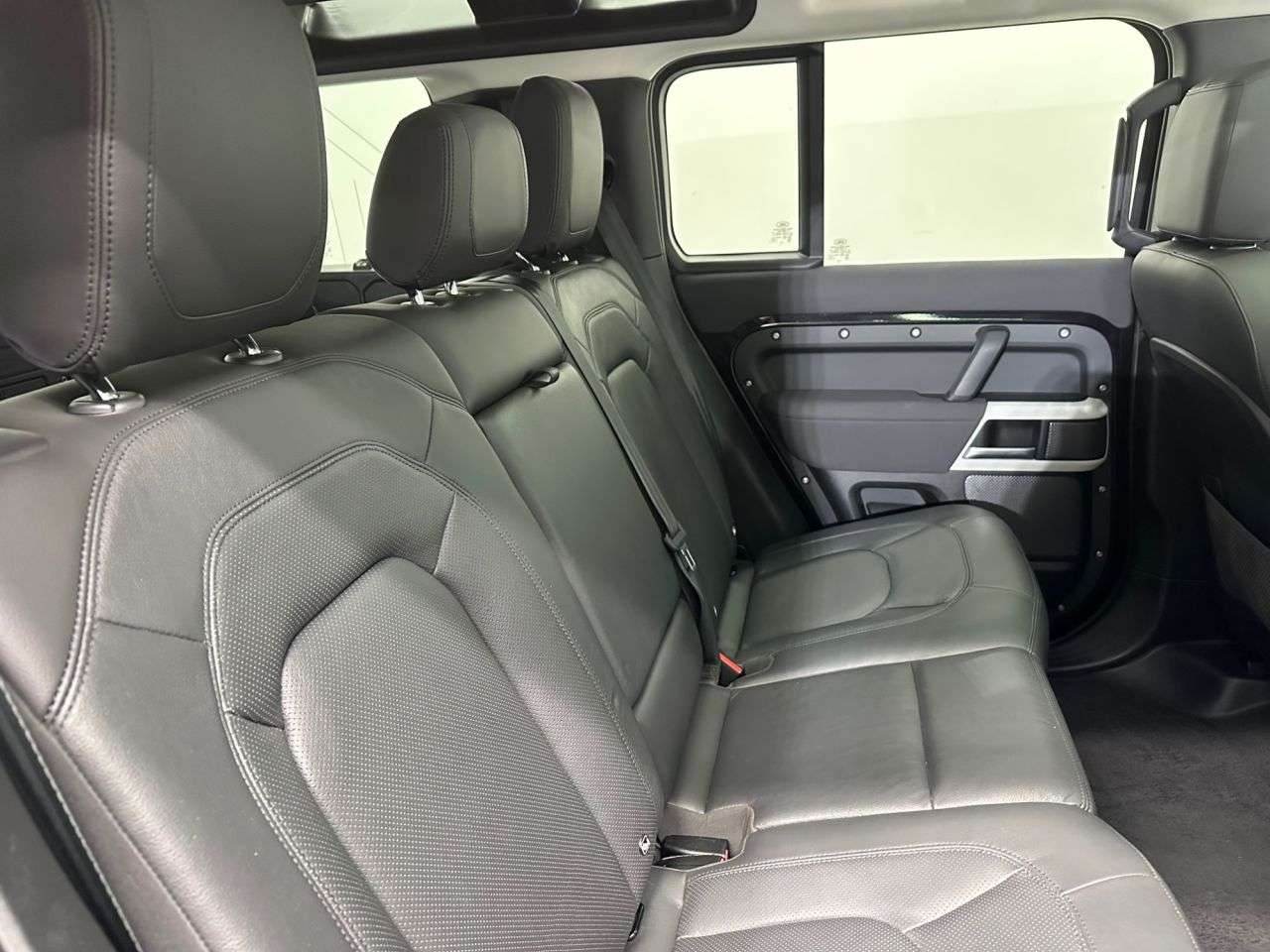 2022 LAND ROVER DEFENDER 110 2022 LAND ROVER DEFENDER 110