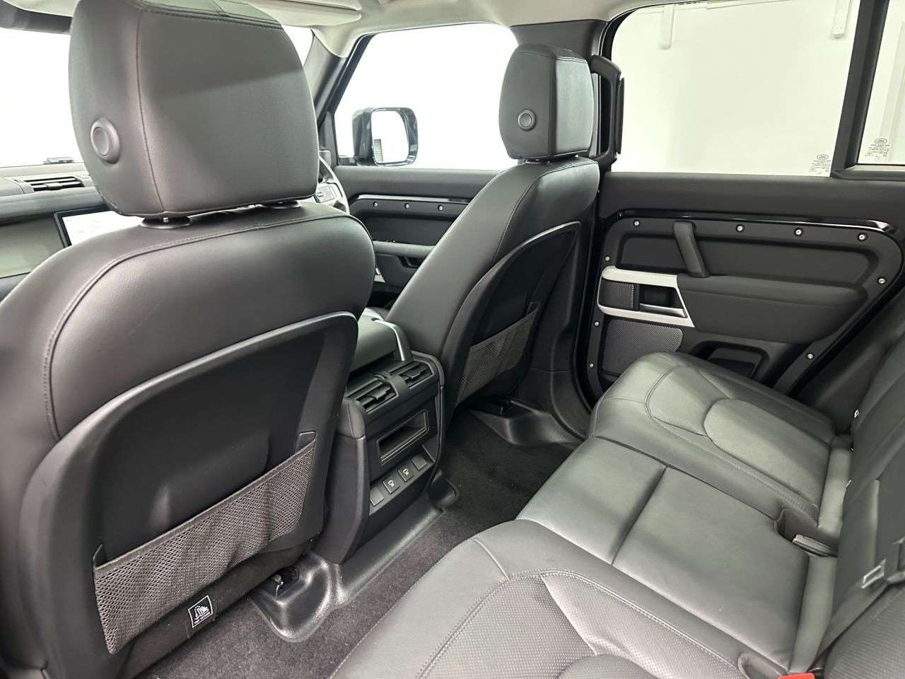 2022 LAND ROVER DEFENDER 110 2022 LAND ROVER DEFENDER 110