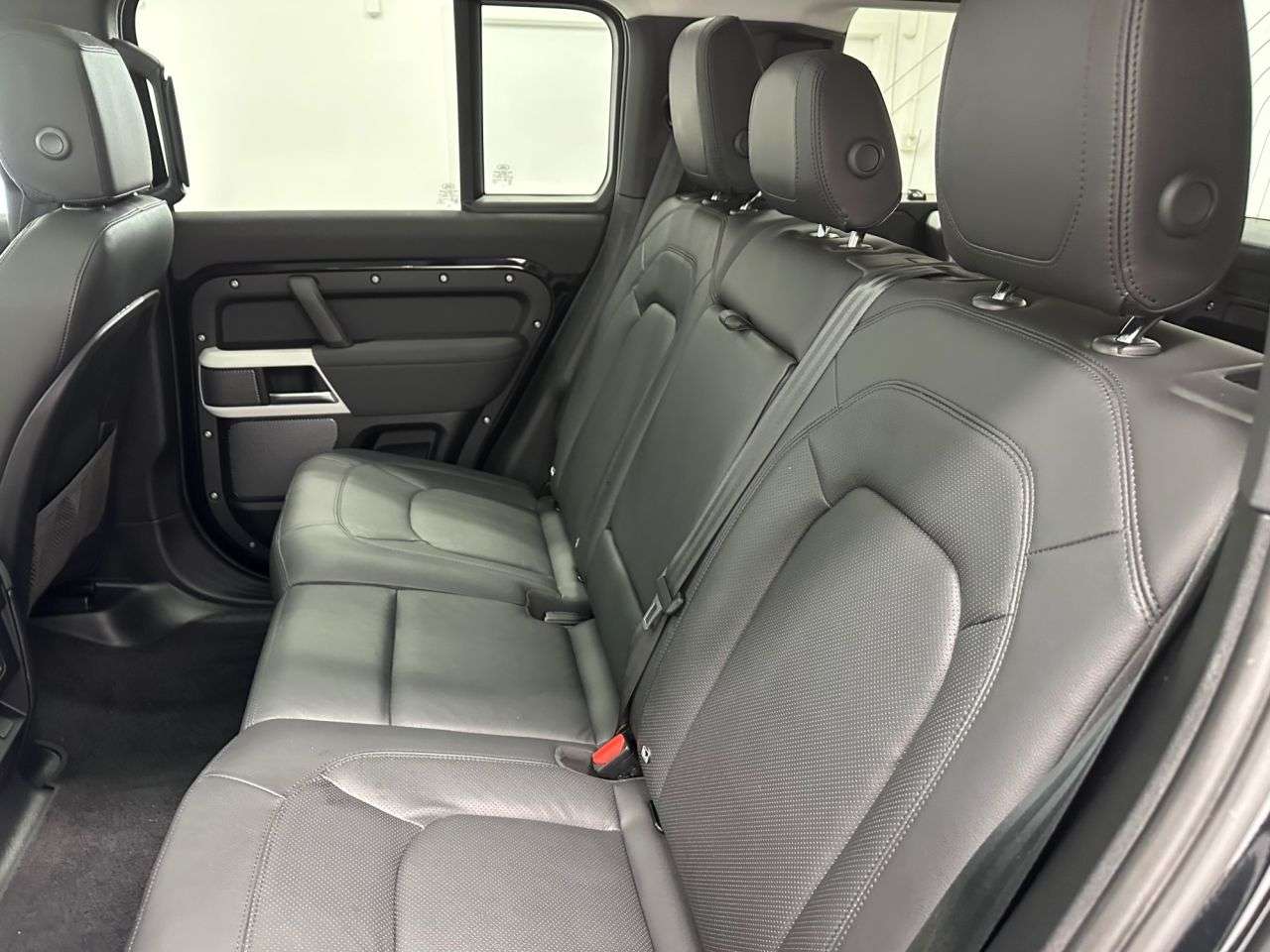 2022 LAND ROVER DEFENDER 110 2022 LAND ROVER DEFENDER 110