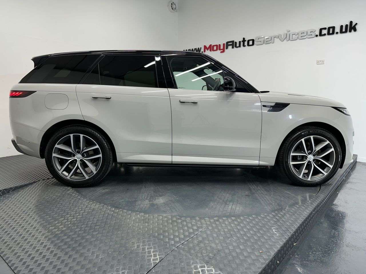 2023 LAND ROVER RANGE ROVER SPORT 2023 LAND ROVER RANGE ROVER SPORT