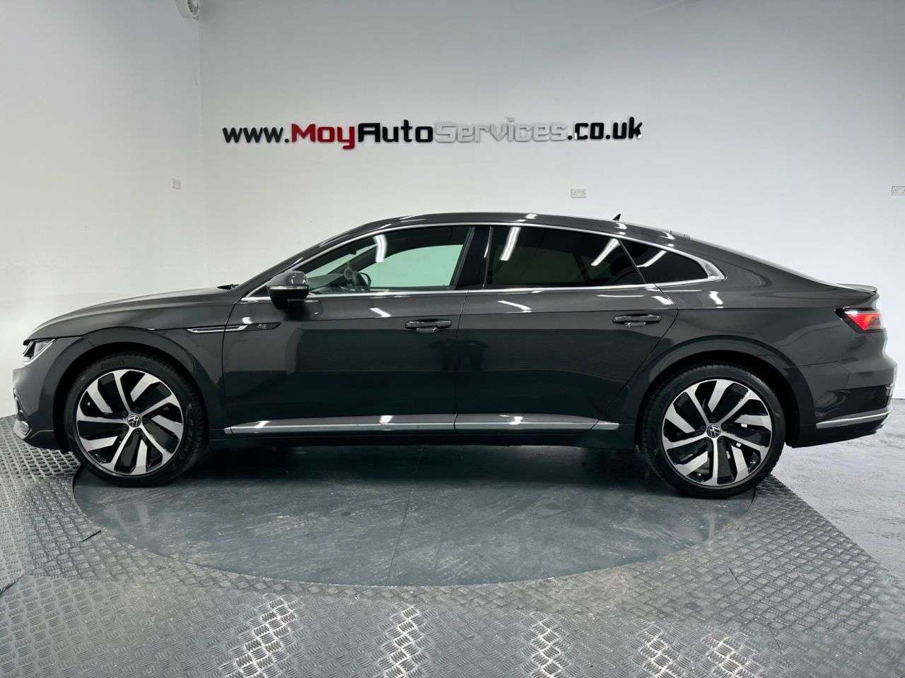 A 2025 VOLKSWAGEN ARTEON 1.4 TSI 13kWh R-Line Fastback 5dr Petrol Plug-in Hybrid DSG Euro 6 (s/s) (2 A 2025 VOLKSWAGEN ARTEON 1.4 TSI 13kWh R-Line Fastback 5dr Petrol Plug-in Hybrid DSG Euro 6 (s/s) (2