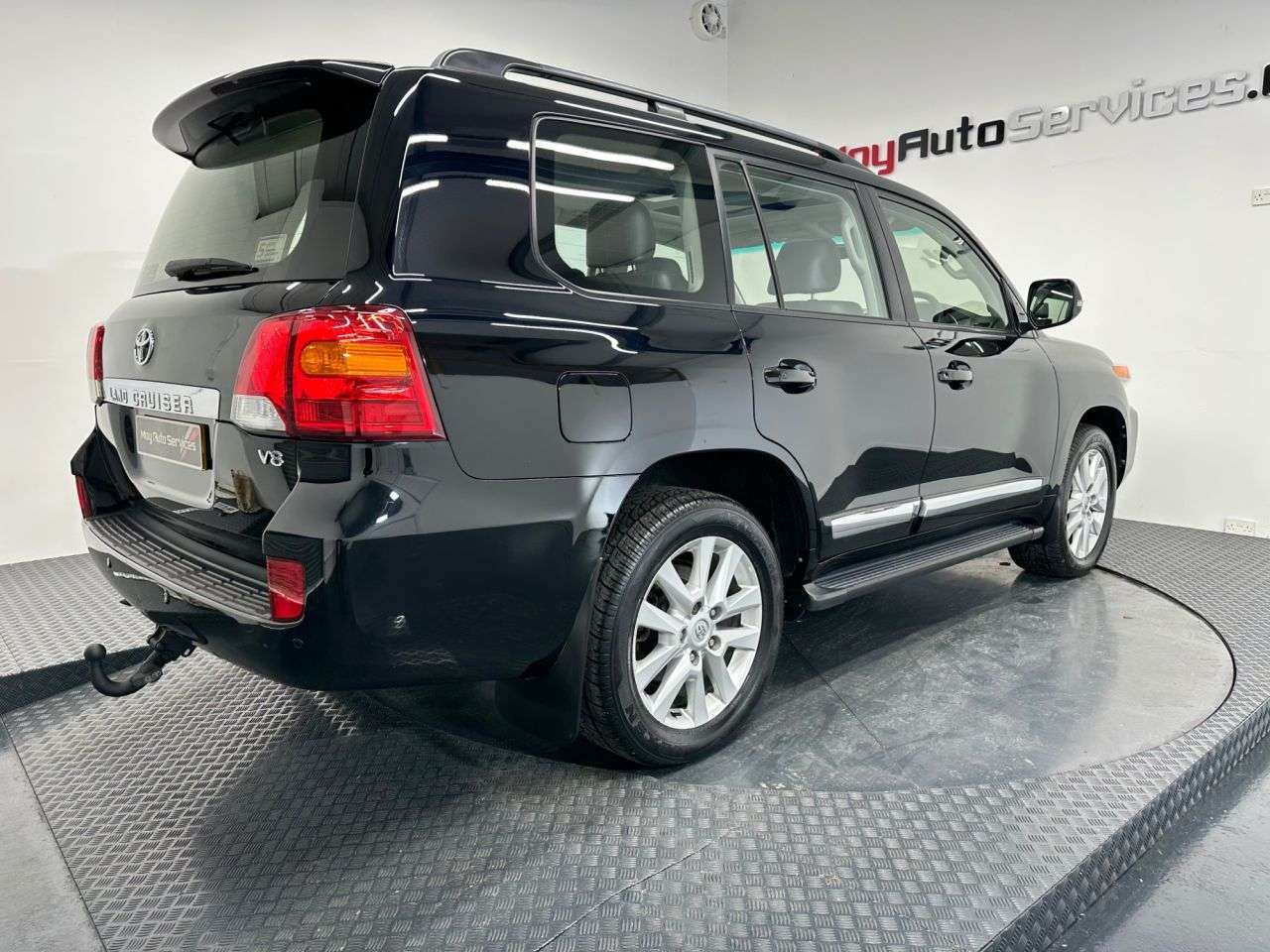 2013 TOYOTA LAND CRUISER 2013 TOYOTA LAND CRUISER