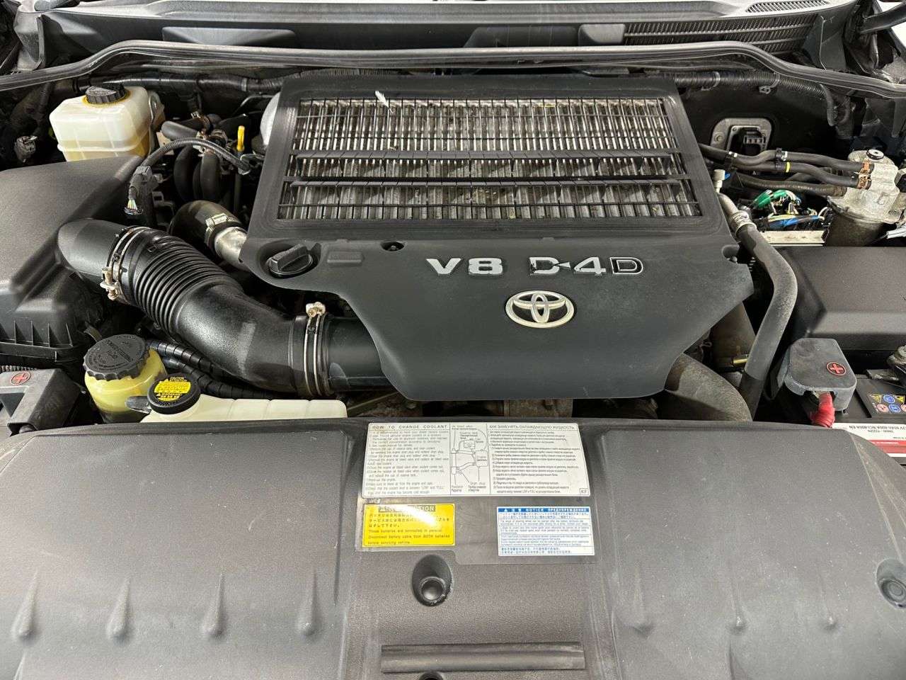 2013 TOYOTA LAND CRUISER 2013 TOYOTA LAND CRUISER