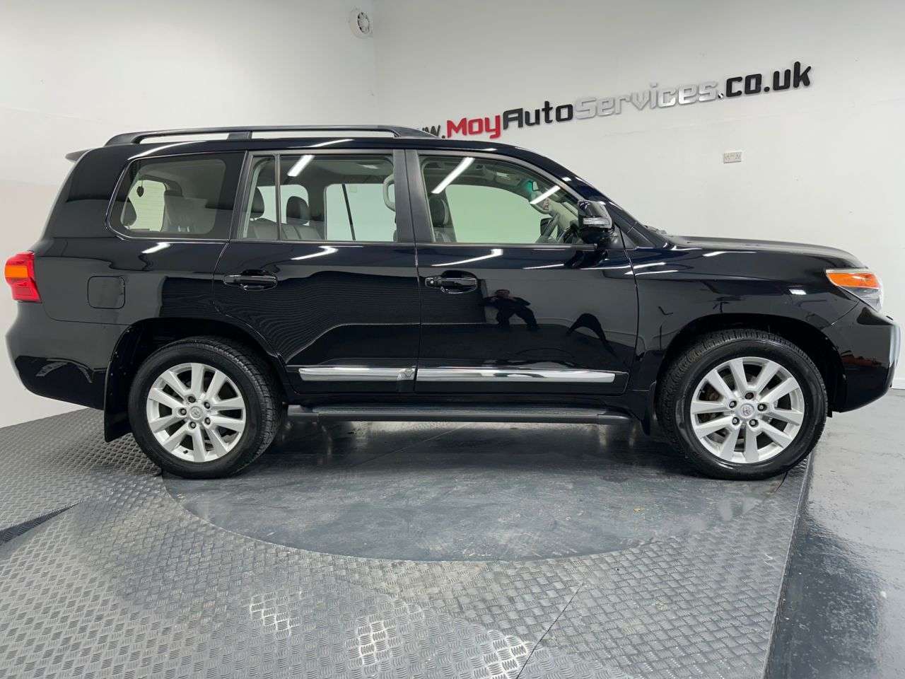 2013 TOYOTA LAND CRUISER 2013 TOYOTA LAND CRUISER