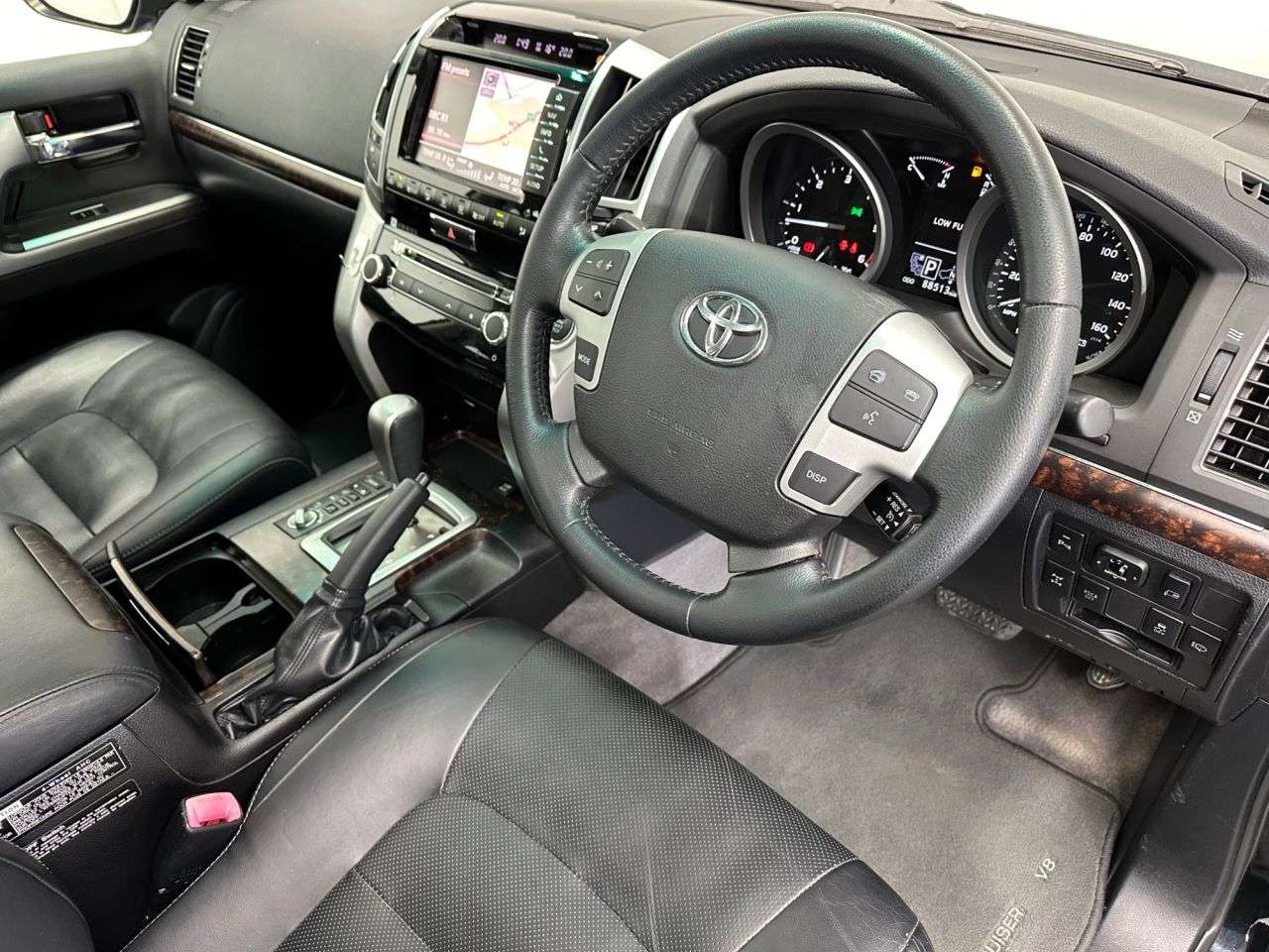 2013 TOYOTA LAND CRUISER 2013 TOYOTA LAND CRUISER