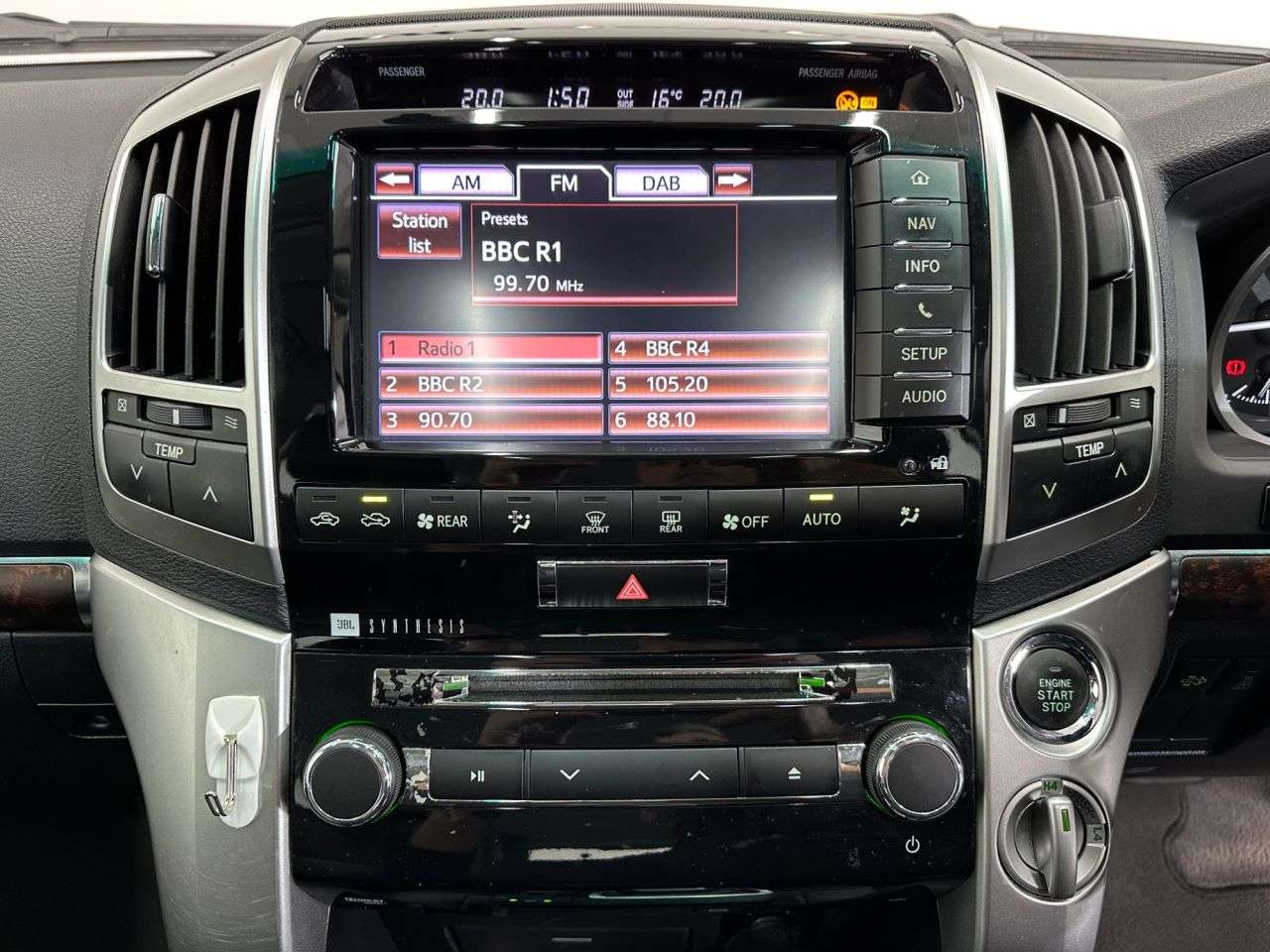 2013 TOYOTA LAND CRUISER 2013 TOYOTA LAND CRUISER