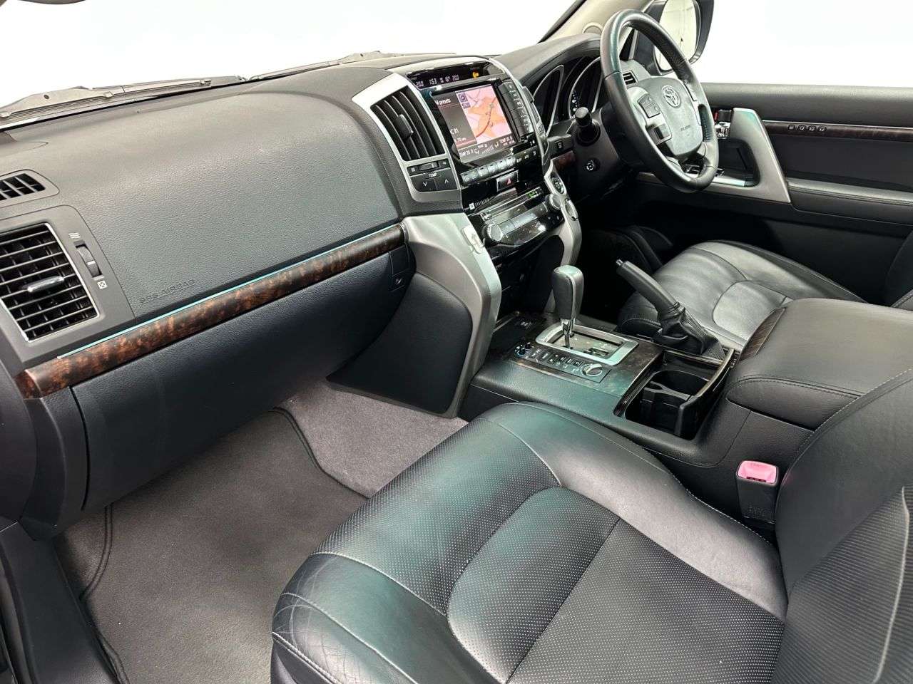 2013 TOYOTA LAND CRUISER 2013 TOYOTA LAND CRUISER