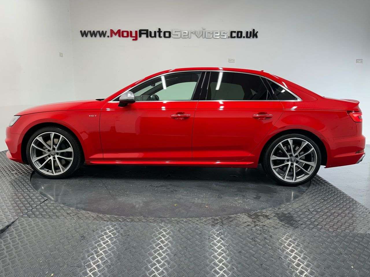 A 2017 AUDI S4 3.0 TFSI V6 Saloon 4dr Petrol Tiptronic quattro Euro 6 (s/s) (354 ps) A 2017 AUDI S4 3.0 TFSI V6 Saloon 4dr Petrol Tiptronic quattro Euro 6 (s/s) (354 ps)