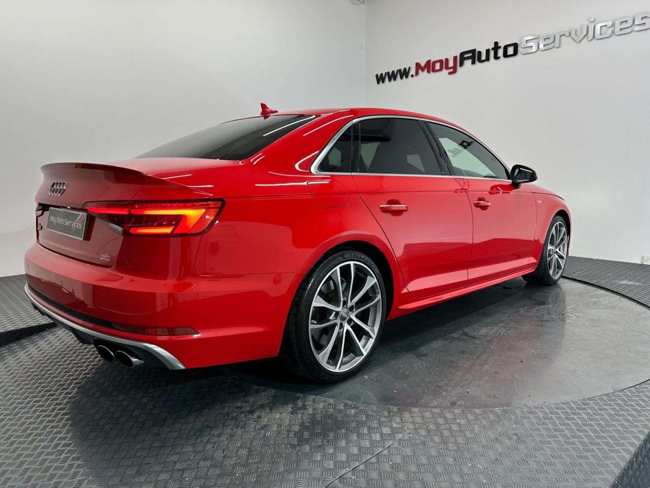2017 AUDI S4 2017 AUDI S4