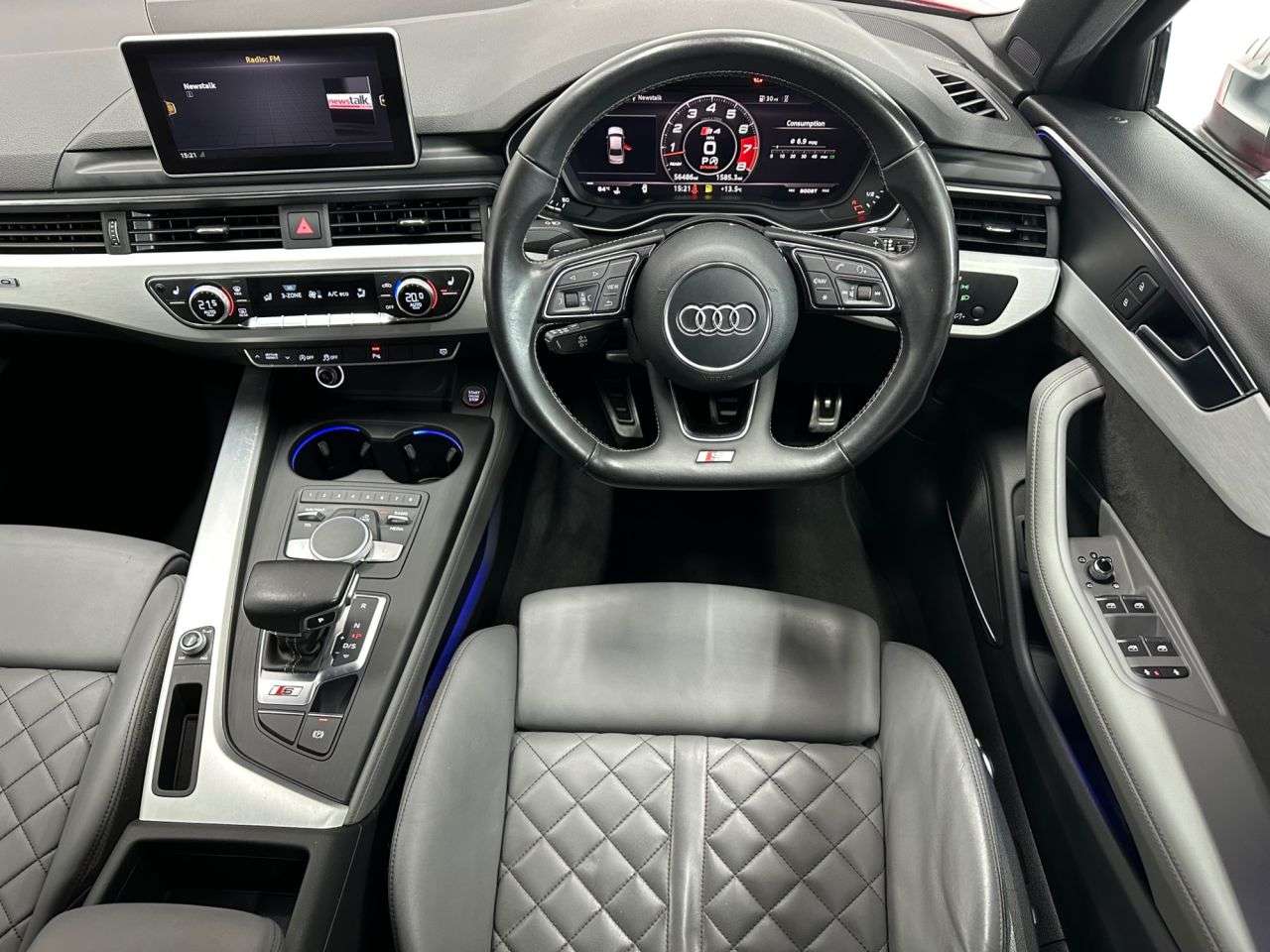 2017 AUDI S4 2017 AUDI S4