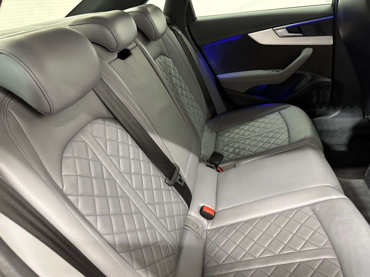 2017 AUDI S4 2017 AUDI S4