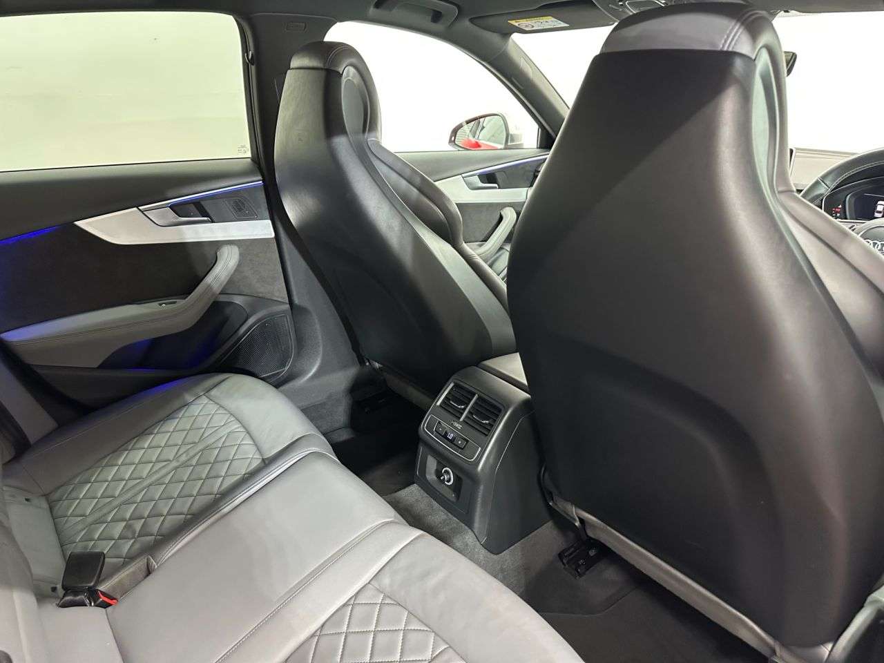 2017 AUDI S4 2017 AUDI S4