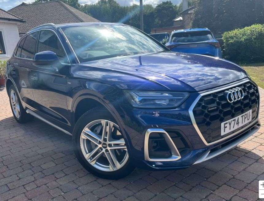 A 2024 AUDI Q5 2.0 TDI 40 S line SUV 5dr Diesel S Tronic quattro Euro 6 (s/s) (204 ps) A 2024 AUDI Q5 2.0 TDI 40 S line SUV 5dr Diesel S Tronic quattro Euro 6 (s/s) (204 ps)