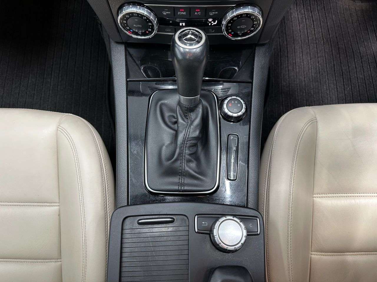 2011 MERCEDES-BENZ C CLASS 2011 MERCEDES-BENZ C CLASS