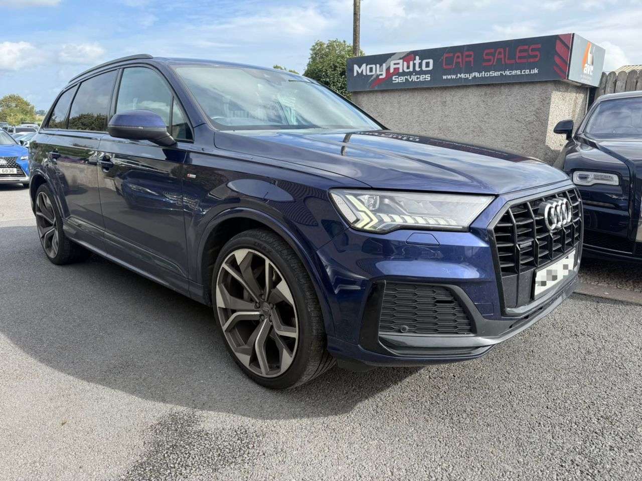 A 2020 AUDI Q7 3.0 TDI V6 45 S line SUV 5dr Diesel Tiptronic quattro Euro 6 (s/s) (231 ps) A 2020 AUDI Q7 3.0 TDI V6 45 S line SUV 5dr Diesel Tiptronic quattro Euro 6 (s/s) (231 ps)