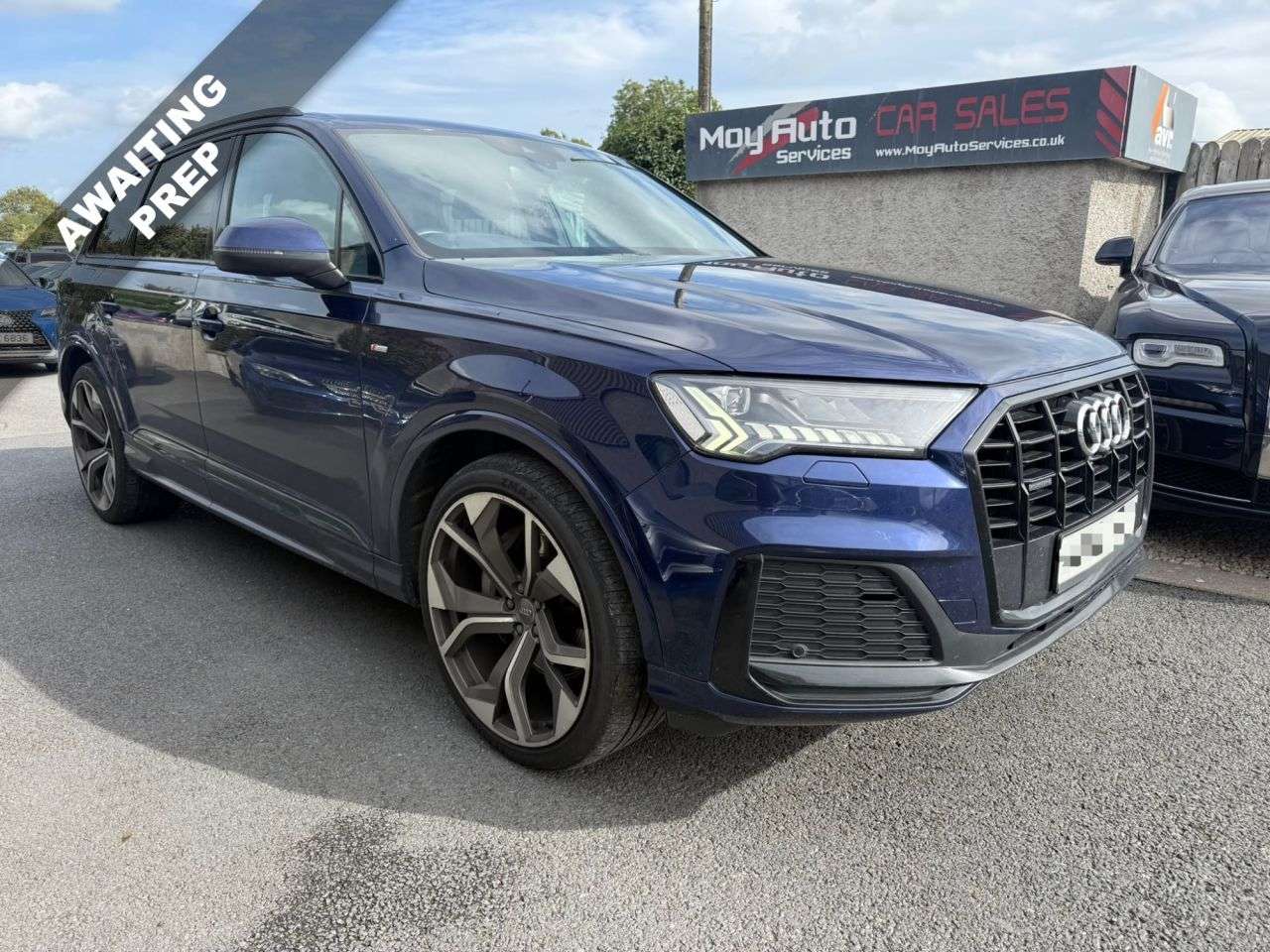 A 2020 AUDI Q7 3.0 TDI V6 45 S line SUV 5dr Diesel Tiptronic quattro Euro 6 (s/s) (231 ps) A 2020 AUDI Q7 3.0 TDI V6 45 S line SUV 5dr Diesel Tiptronic quattro Euro 6 (s/s) (231 ps)