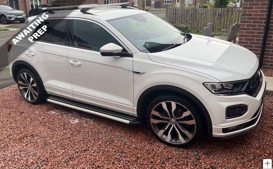 A 2018 VOLKSWAGEN T-ROC 1.6 TDI R-Line SUV 5dr Diesel Manual Euro 6 (s/s) (115 ps) A 2018 VOLKSWAGEN T-ROC 1.6 TDI R-Line SUV 5dr Diesel Manual Euro 6 (s/s) (115 ps)