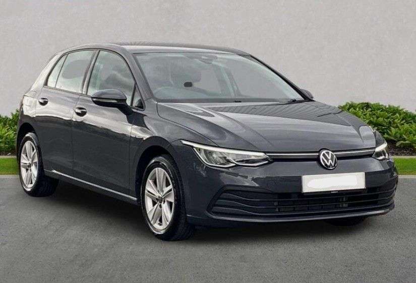 A 2022 VOLKSWAGEN GOLF 1.5 TSI Life Hatchback 5dr Petrol Manual Euro 6 (s/s) (130 ps) A 2022 VOLKSWAGEN GOLF 1.5 TSI Life Hatchback 5dr Petrol Manual Euro 6 (s/s) (130 ps)