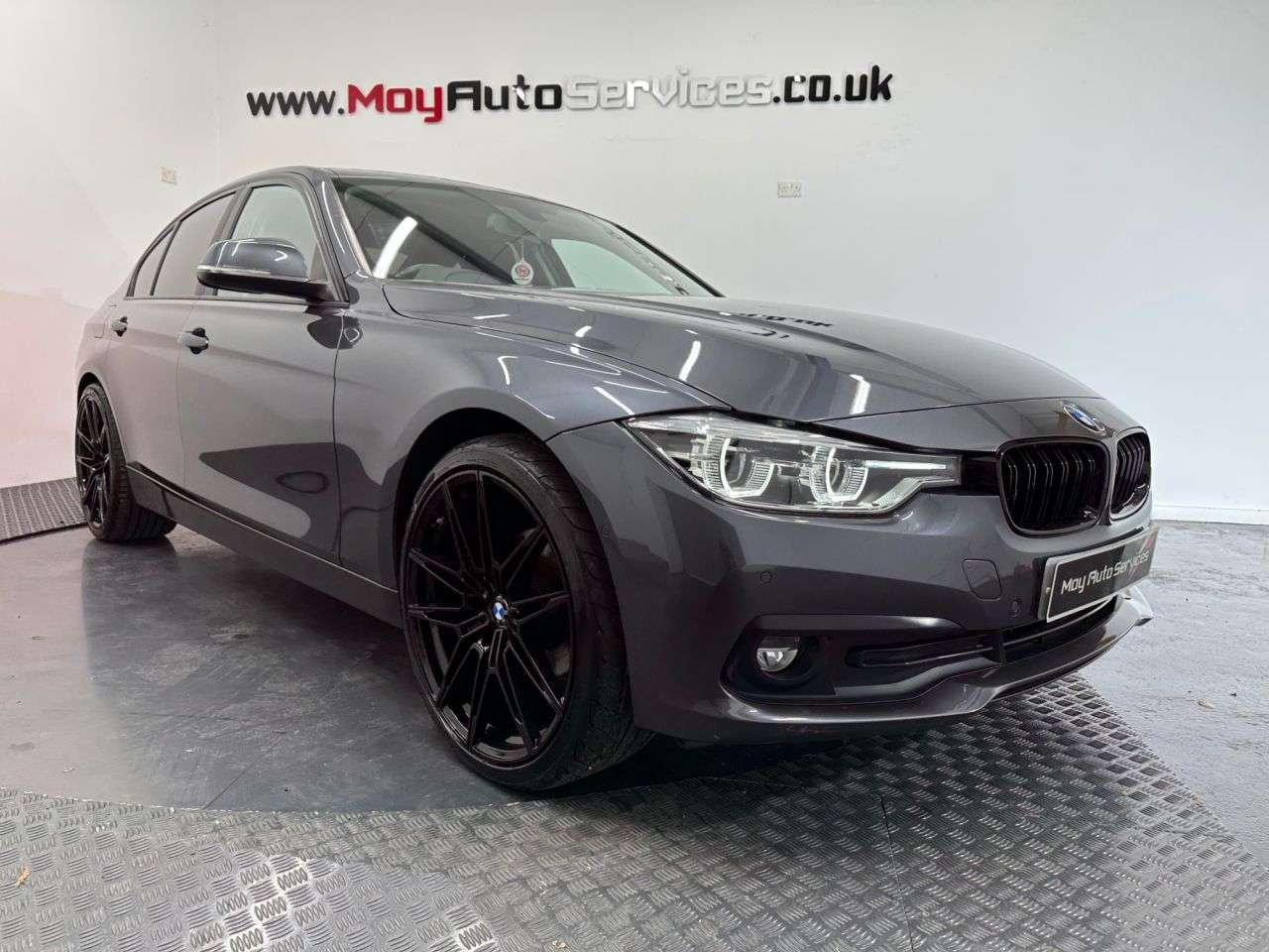 A 2018 BMW 3 SERIES 2.0 318d SE Saloon 4dr Diesel Manual Euro 6 (s/s) (150 ps) A 2018 BMW 3 SERIES 2.0 318d SE Saloon 4dr Diesel Manual Euro 6 (s/s) (150 ps)