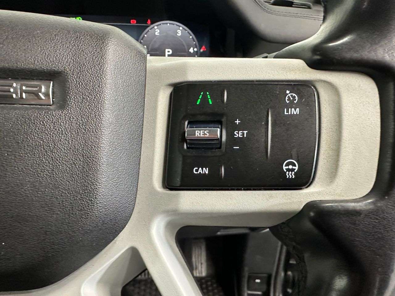 2023 LAND ROVER DEFENDER 90 2023 LAND ROVER DEFENDER 90