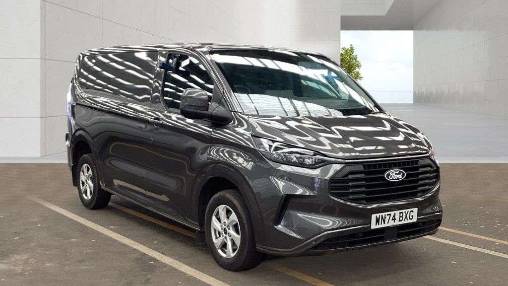 A 2024 FORD TRANSIT CUSTOM 2.0 300 EcoBlue Limited Panel Van 5dr Diesel Auto L1 H1 Euro 6 (s/s) (136 p A 2024 FORD TRANSIT CUSTOM 2.0 300 EcoBlue Limited Panel Van 5dr Diesel Auto L1 H1 Euro 6 (s/s) (136 p