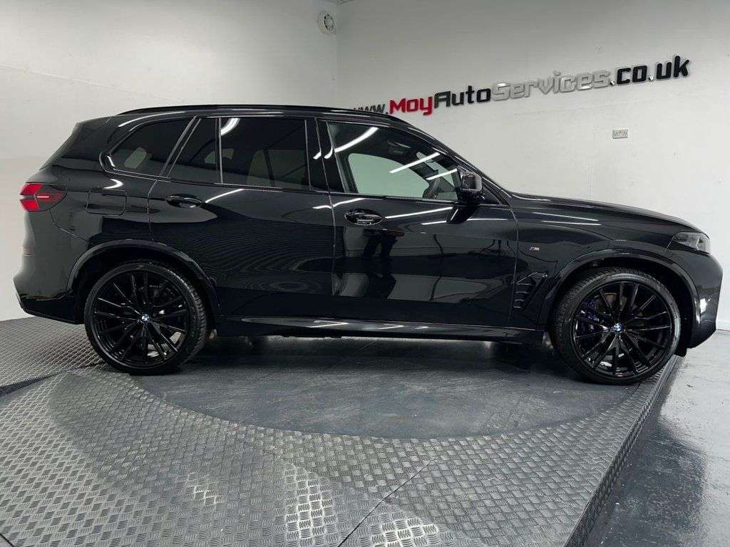 A 2025 BMW X5 3.0 50e 25.7kWh M Sport SUV 5dr Petrol Plug-in Hybrid Steptronic xDrive Eur A 2025 BMW X5 3.0 50e 25.7kWh M Sport SUV 5dr Petrol Plug-in Hybrid Steptronic xDrive Eur