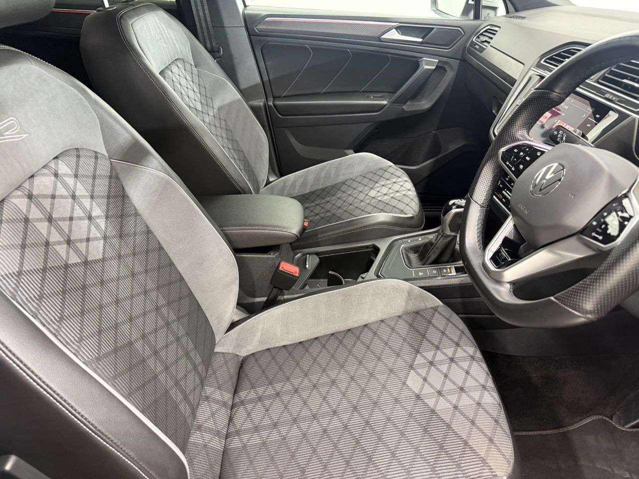 2021 VOLKSWAGEN TIGUAN 2021 VOLKSWAGEN TIGUAN