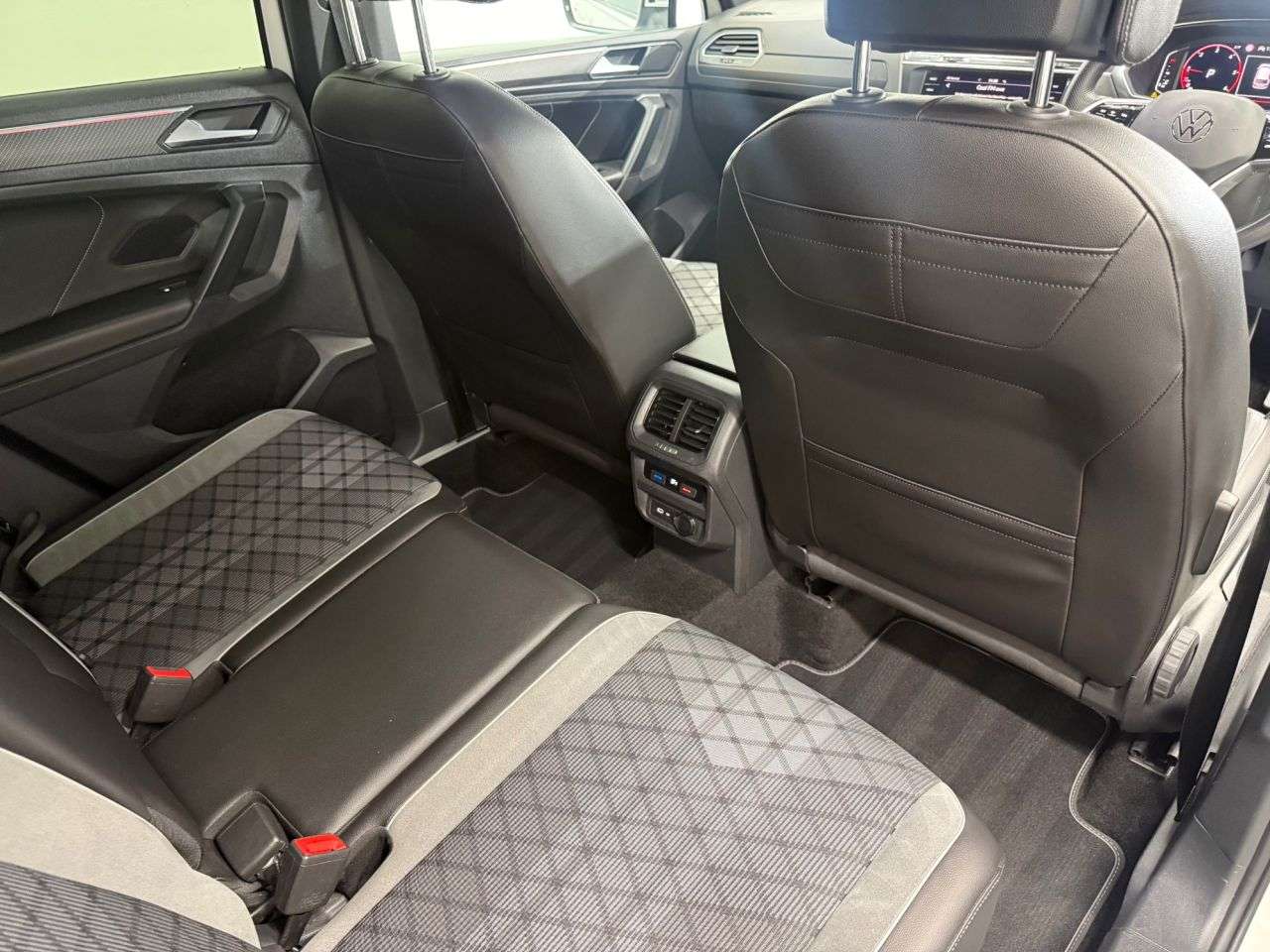2021 VOLKSWAGEN TIGUAN 2021 VOLKSWAGEN TIGUAN