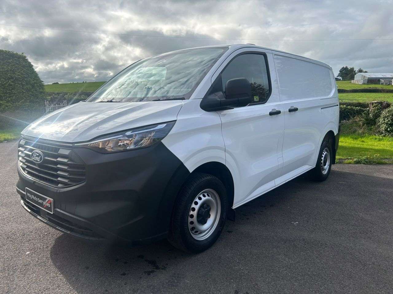 A 2025 FORD TRANSIT CUSTOM 2.0 280 EcoBlue Leader Panel Van 5dr Diesel Manual L1 H1 Euro 6 (s/s) (110 A 2025 FORD TRANSIT CUSTOM 2.0 280 EcoBlue Leader Panel Van 5dr Diesel Manual L1 H1 Euro 6 (s/s) (110
