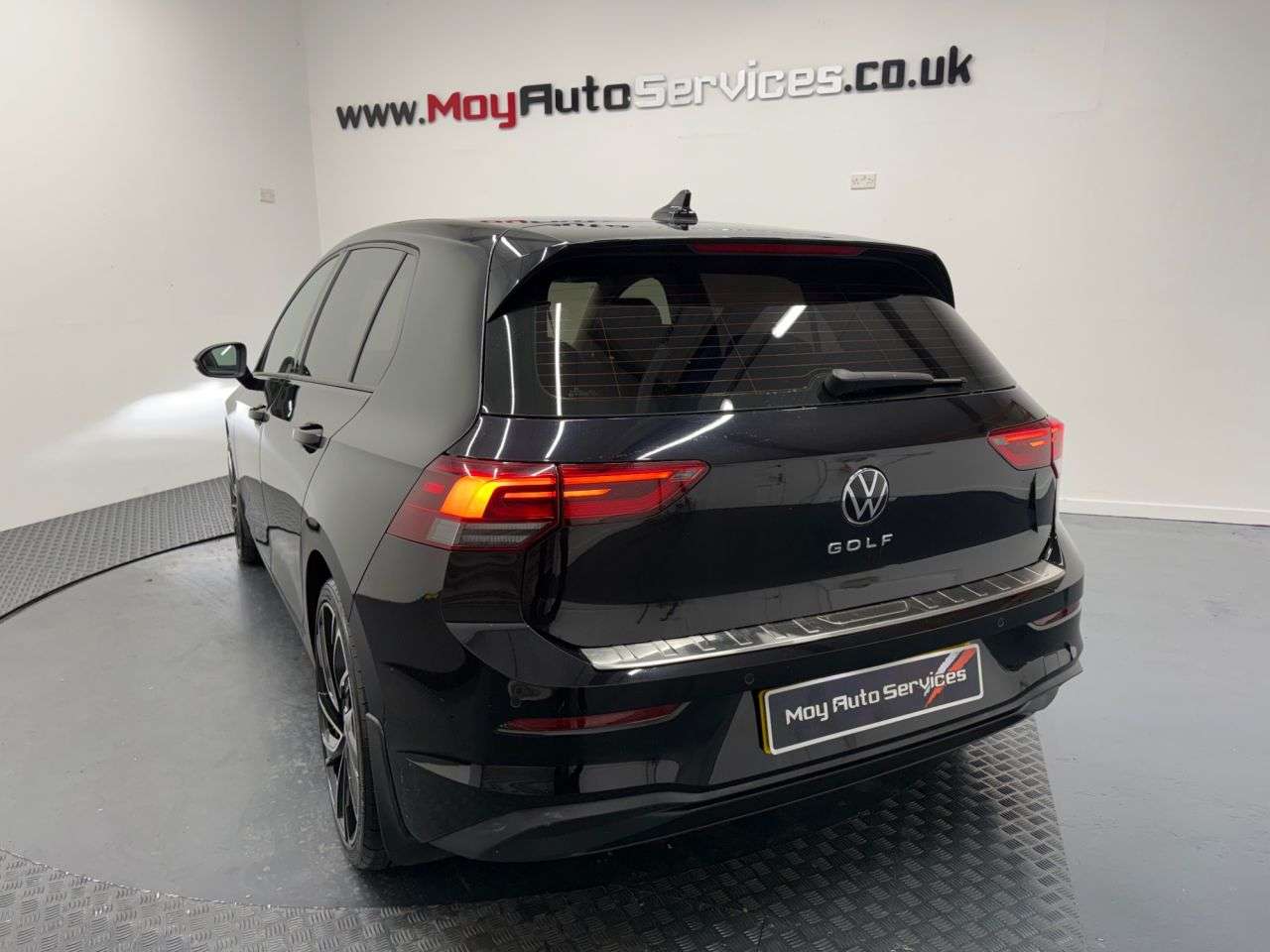 A 2021 VOLKSWAGEN GOLF 1.5 TSI Life Hatchback 5dr Petrol Manual Euro 6 (s/s) (150 ps) A 2021 VOLKSWAGEN GOLF 1.5 TSI Life Hatchback 5dr Petrol Manual Euro 6 (s/s) (150 ps)